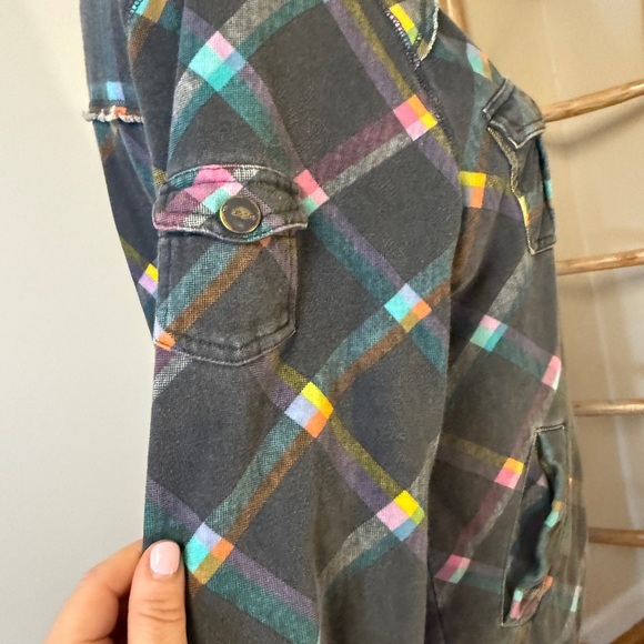 Billabong Y2K Quilted Hooded Shacket Women’s Large Black w Neon Color Pattern - Picture 7 of 9